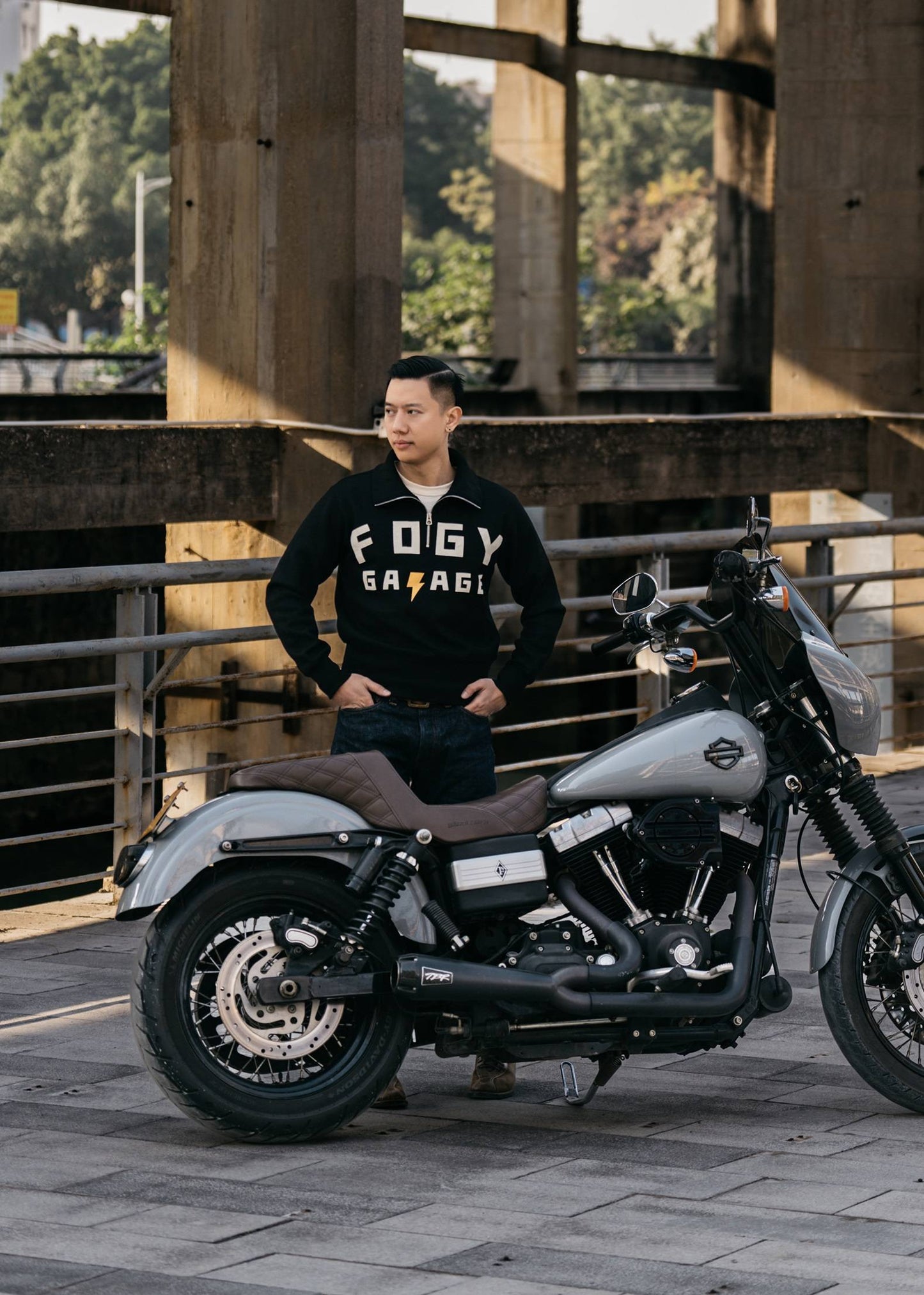 NO.10 Sweatshirt - BLack
