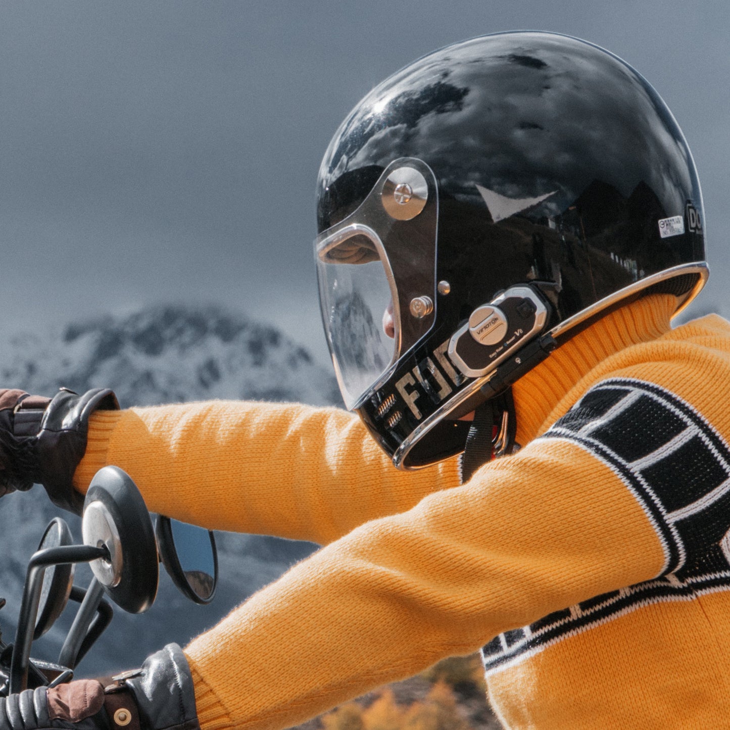 MEW PLANET Helmet - Gloss Black