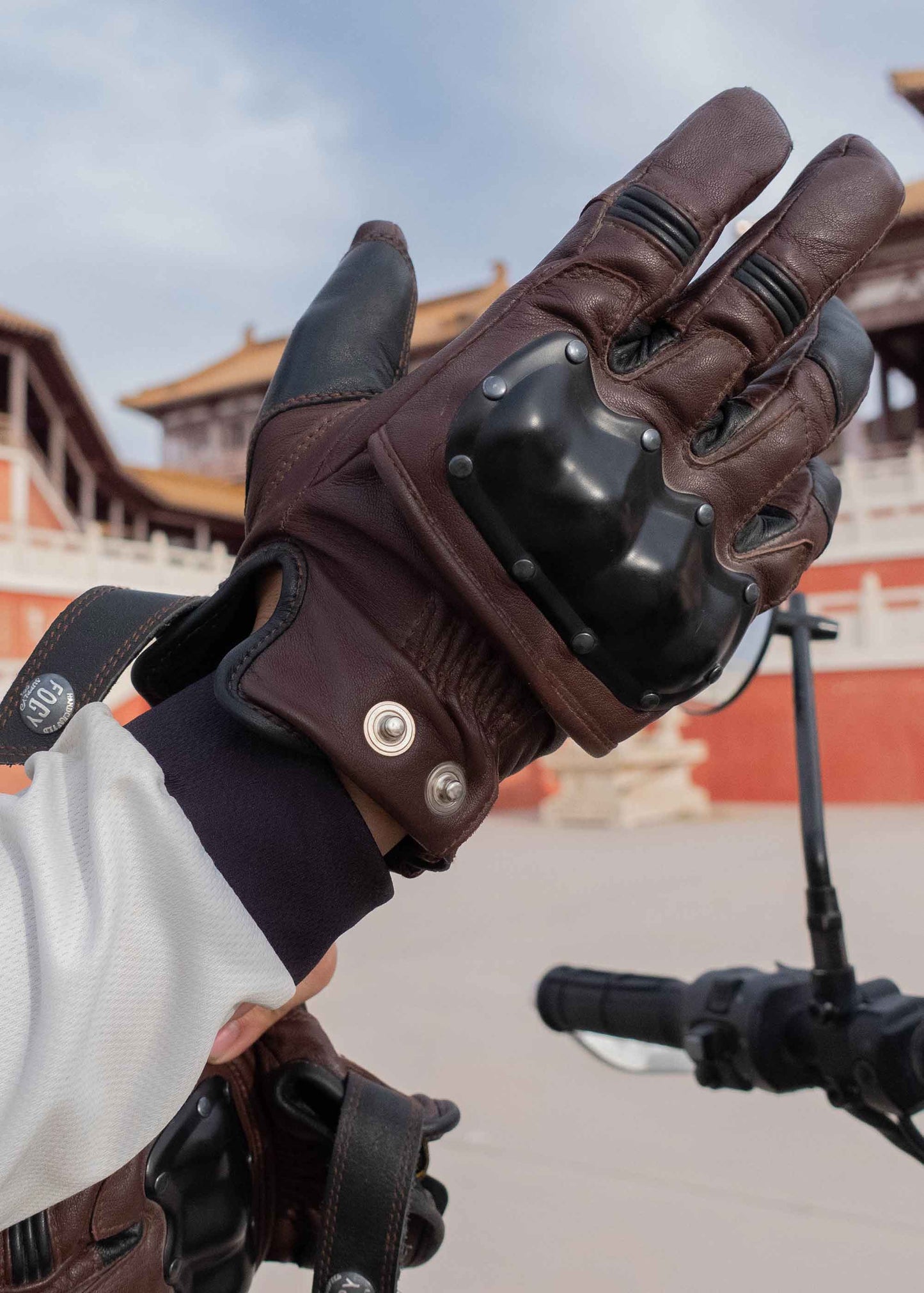 ETHIOPIA BLACK IRON Gloves - Bordeaux/Black